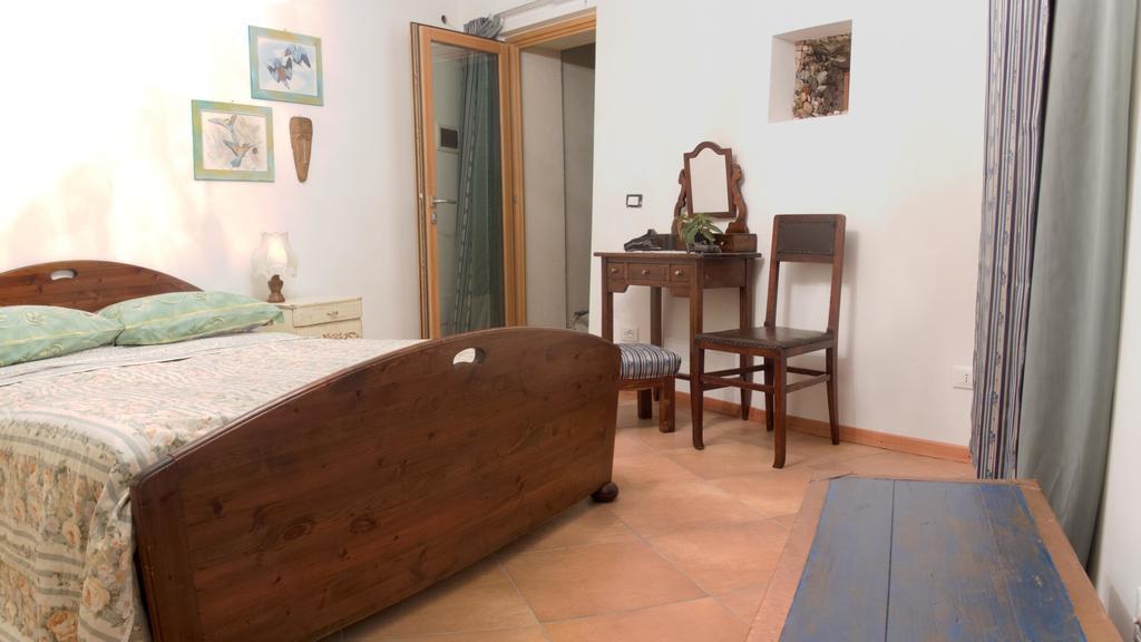 B&B Alba Sul Lago 페르지네 발수가나 외부 사진
