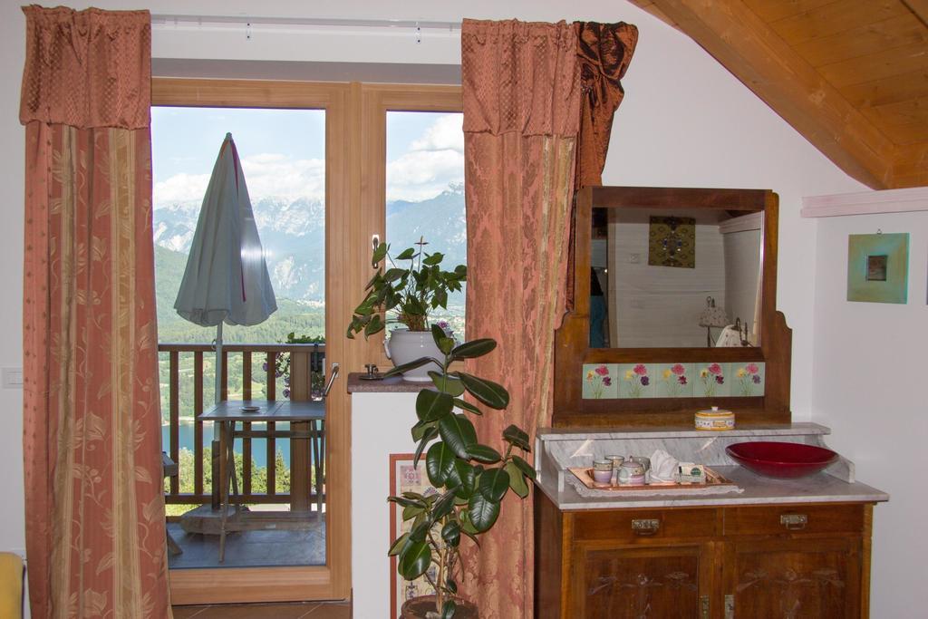 B&B Alba Sul Lago 페르지네 발수가나 객실 사진